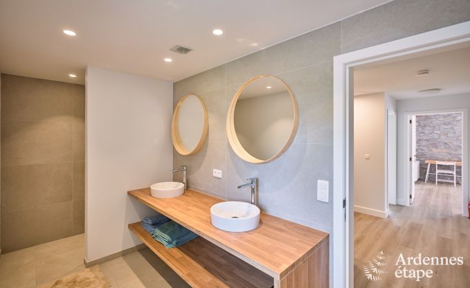 Vakantiewoning in Libramont voor 8  10 personen met speelkamer, terras en tuin in de Ardennen