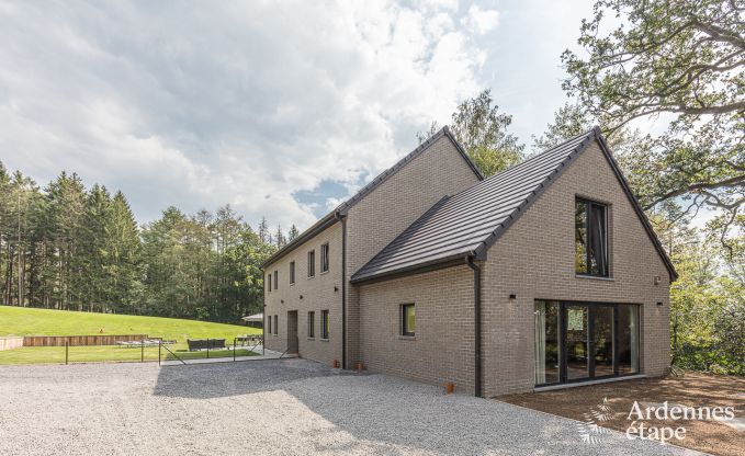Hedendaags vakantiehuis aan het bos, met 4* voor 14 personen te huur in de Ardennen (Malmedy)
