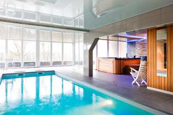 Villa met zwembad en wellness voor 27 pers. in Malmedy