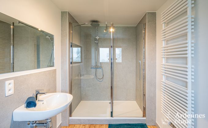 Gezinsvriendelijk vakantiehuis in Malmedy voor 14 personen met kachel, biljart en grote priv�tuin