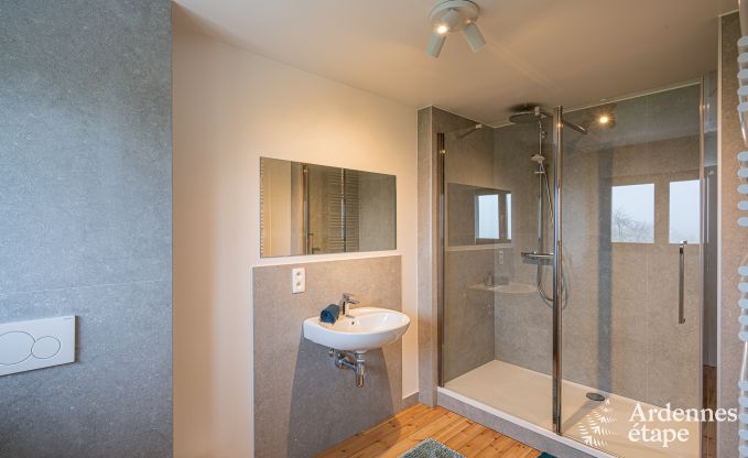 Gezinsvriendelijk vakantiehuis in Malmedy voor 14 personen met kachel, biljart en grote priv�tuin