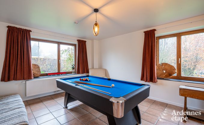 Gezinsvriendelijk vakantiehuis in Malmedy voor 14 personen met kachel, biljart en grote priv�tuin