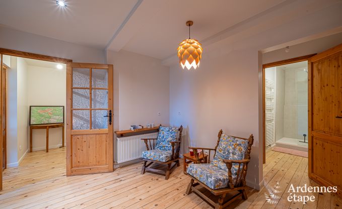 Gezinsvriendelijk vakantiehuis in Malmedy voor 14 personen met kachel, biljart en grote priv�tuin