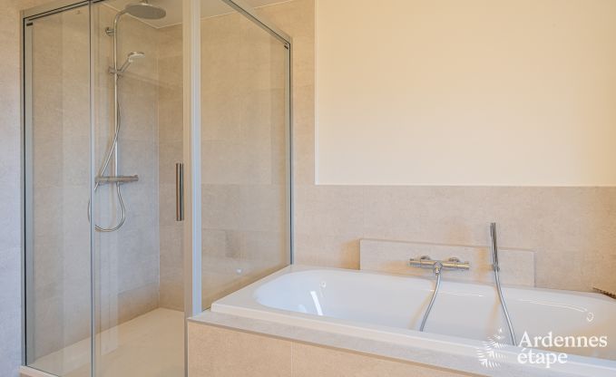 Gezinsvriendelijk vakantiehuis in Malmedy voor 14 personen met kachel, biljart en grote priv�tuin