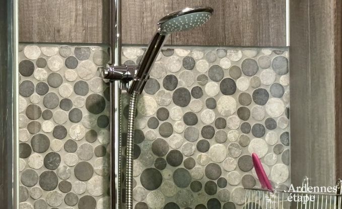 Vakantiehuis met jacuzzi, sauna, spelen en mooi uitzicht op de hoogten van Malmedy voor 6/8 personen in de Ardennen