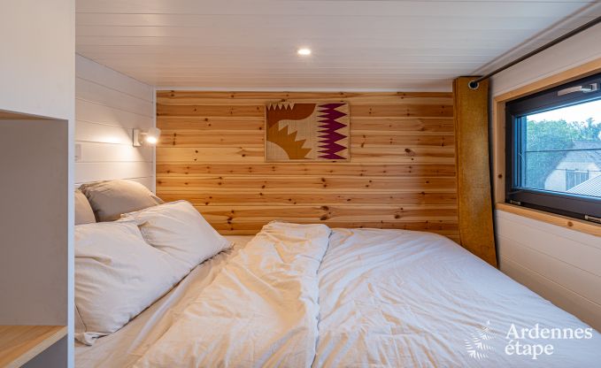 Tiny house voor 6 personen (max 4 volwassenen) met 3 slaapkamers, hottub, speeltuin en barbecue vlakbij Malmedy