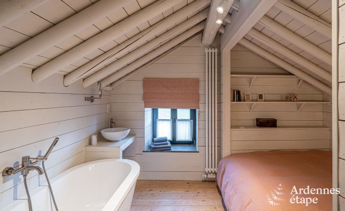 Charmant en stijlvol boerderijtje voor 14 personen en 2 honden in Manhay