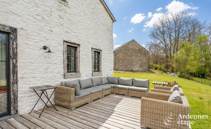 Charmant en stijlvol boerderijtje voor 14 personen en 2 honden in Manhay