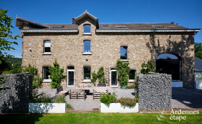 Vakantiehuis in Manhay voor 20 personen met 7 slaapkamers, eigen discotheek en bioscoop