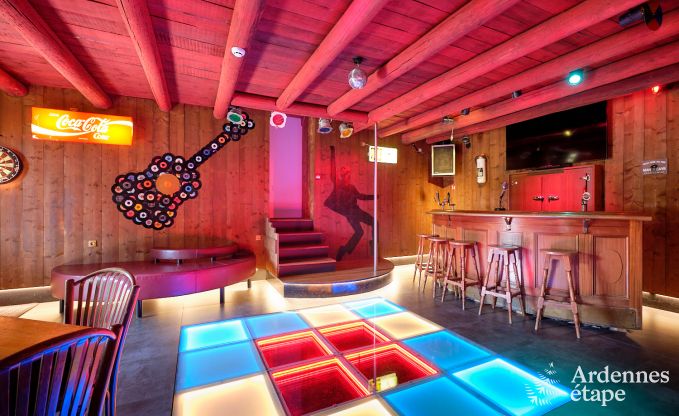 Vakantiehuis in Manhay voor 20 personen met 7 slaapkamers, eigen discotheek en bioscoop