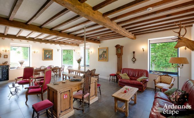 Vakantiehuis in Manhay voor 20 personen met 7 slaapkamers, eigen discotheek en bioscoop