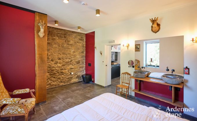 Vakantiehuis in Manhay voor 20 personen met 7 slaapkamers, eigen discotheek en bioscoop