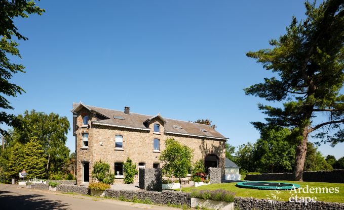 Vakantiehuis in Manhay voor 20 personen met 7 slaapkamers, eigen discotheek en bioscoop
