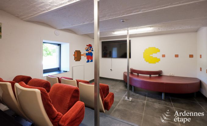 Vakantiehuis in Manhay voor 20 personen met 7 slaapkamers, eigen discotheek en bioscoop