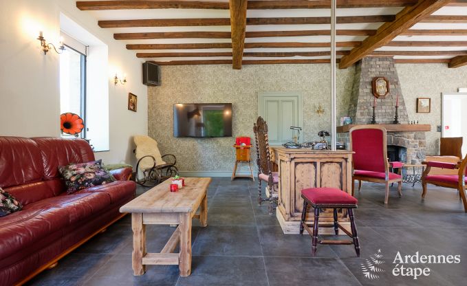 Vakantiehuis in Manhay voor 20 personen met 7 slaapkamers, eigen discotheek en bioscoop