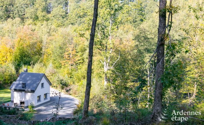 Uniek vakantiehuisje in bos van Marche-en-Famenne, ideaal voor stelletjes!