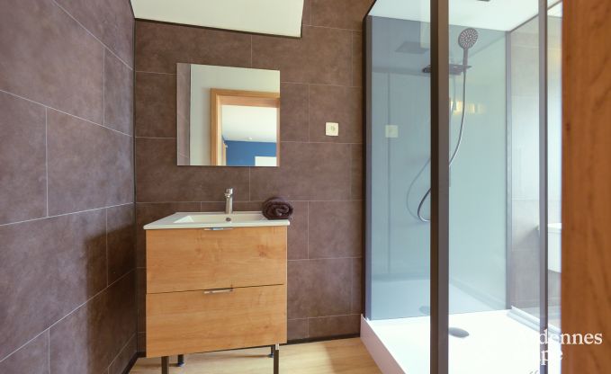 Villa in Marche-en-Famenne voor 28 personen met 11 slaapkamers, binnenzwembad en sauna