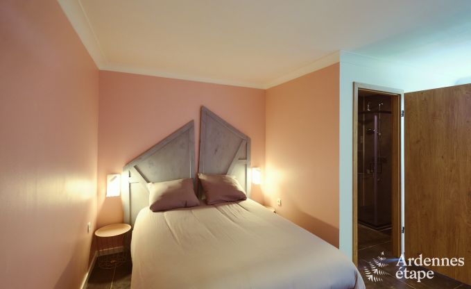 Villa in Marche-en-Famenne voor 28 personen met 11 slaapkamers, binnenzwembad en sauna