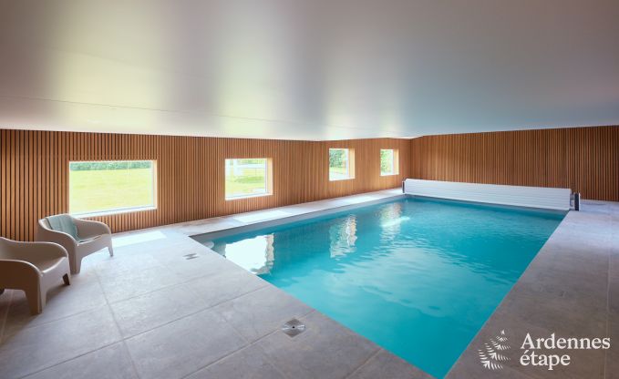Villa in Marche-en-Famenne voor 28 personen met 11 slaapkamers, binnenzwembad en sauna