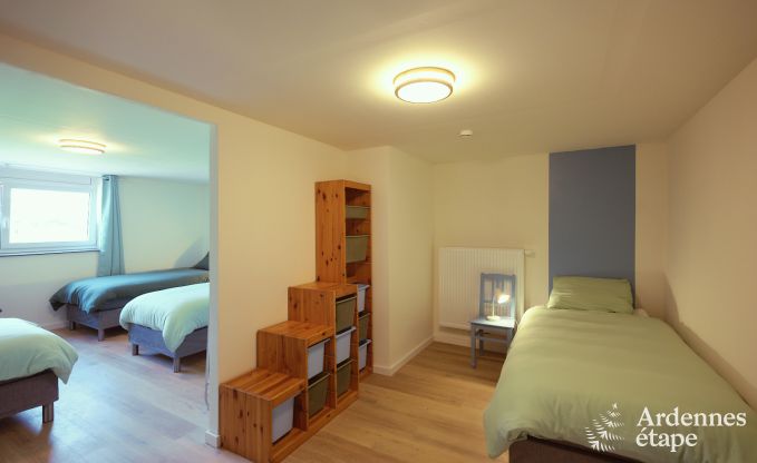 Villa in Marche-en-Famenne voor 28 personen met 11 slaapkamers, binnenzwembad en sauna