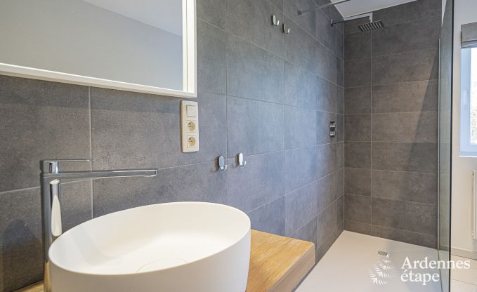 Cottage in Mardesous voor 12/13 personen in de Ardennen