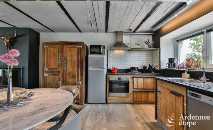 Luxueuze vakantiewoning voor 4 personen met zwembad in Maredsous