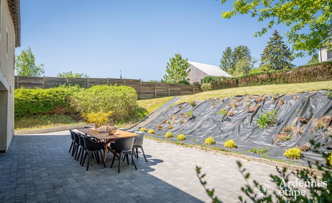 Rolstoeltoegankelijke vakantiewoning in Martelange voor 9 personen met privtuin