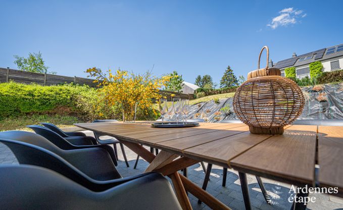 Rolstoeltoegankelijke vakantiewoning in Martelange voor 9 personen met privtuin