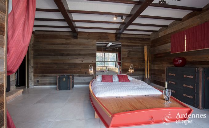 Romantische chalet aan het water voor 2 personen in Momignies