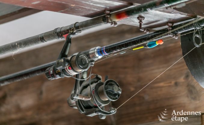 Romantische chalet aan het water voor 2 personen in Momignies