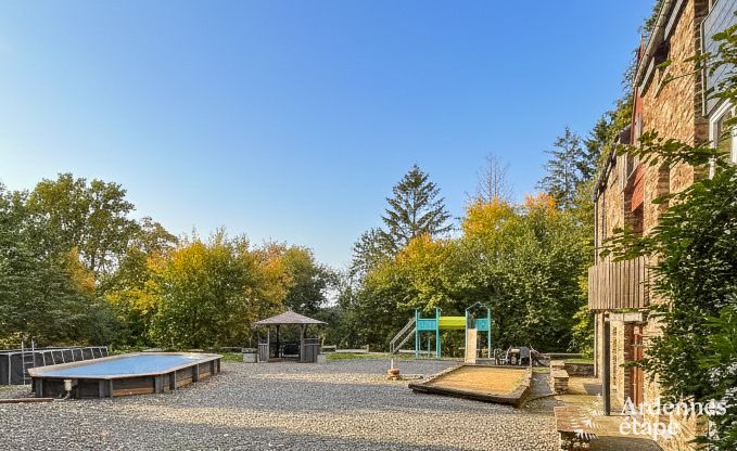 Vakantie midden in de natuur in de Ardennen: ruime villa in Houffalize (Nadrin) voor 28 personen met talrijke voorzieningen en diensten, huisdieren welkom