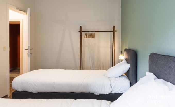 Luxe villa in Neufch�teau voor 20 personen met grote wellnessruimte