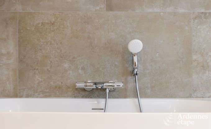 Luxe villa in Neufch�teau voor 20 personen met grote wellnessruimte