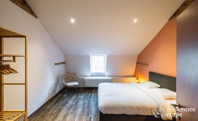 Luxe villa in Neufch�teau voor 20 personen met grote wellnessruimte