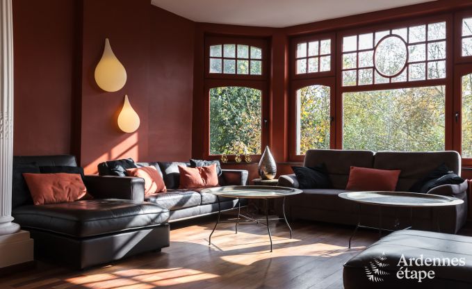 Luxe villa in Neufch�teau voor 20 personen met grote wellnessruimte