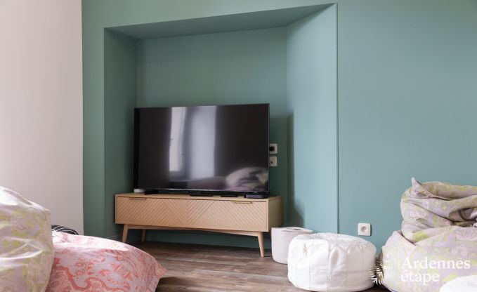 Luxe villa in Neufch�teau voor 20 personen met grote wellnessruimte