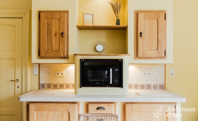 Luxe villa in Neufch�teau voor 20 personen met grote wellnessruimte