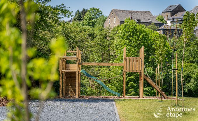 Vakantiehuis in Neufch�teau voor 22/24 personen in de Ardennen