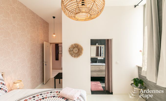 Vakantiehuis in Neufchteau voor 18/23 personen in de Ardennen