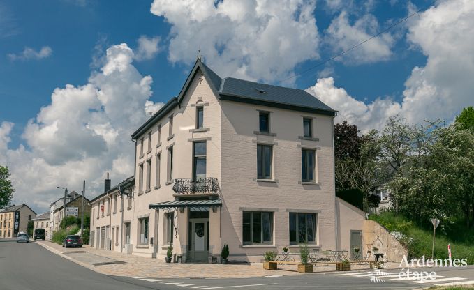 Vakantiehuis in Neufchteau voor 18/23 personen in de Ardennen