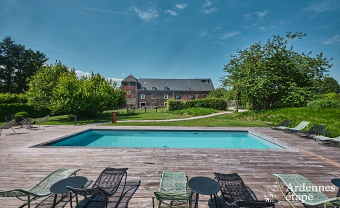 Luxueus appartement voor twee met zwembad in het prachtige Ohey