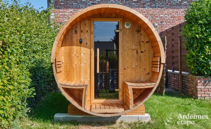 Ruim en modern natuurstenen vakantiehuis in Ovifat, Hoge Venen