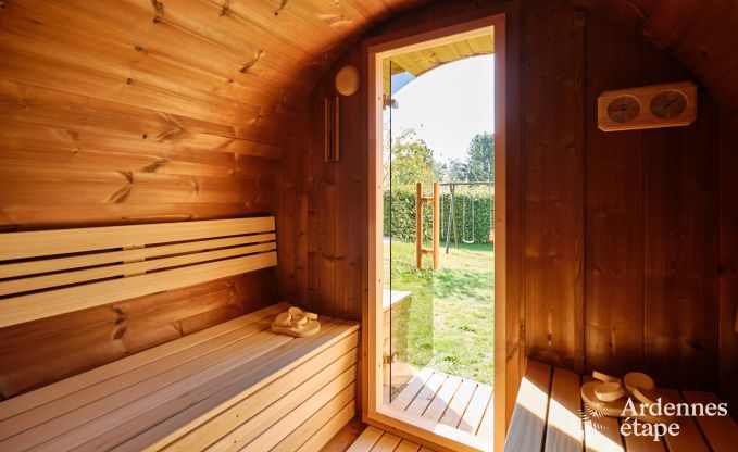 Ruim en modern natuurstenen vakantiehuis in Ovifat, Hoge Venen