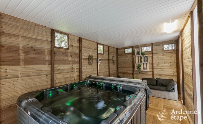Mooi vakantiehuis voor een groep met sauna en jacuzzi te huur in Ovifat