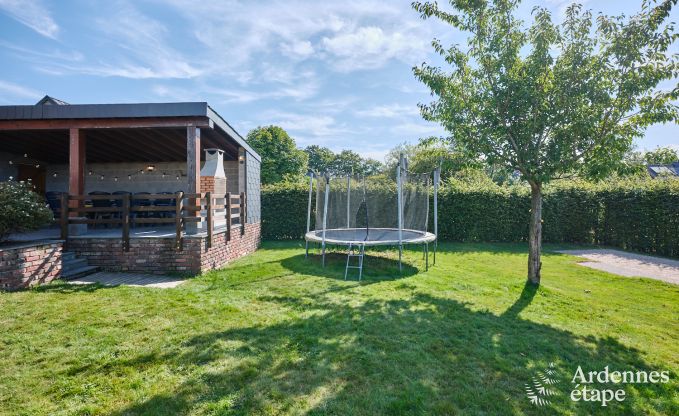 Ruim en modern natuurstenen vakantiehuis in Ovifat, Hoge Venen