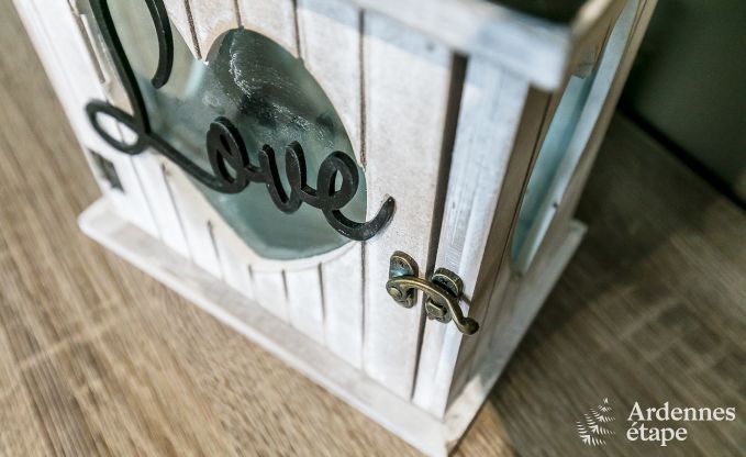 Vakantiehuis met binnenzwembad, sauna en spellen in Paliseul voor 14 personen in de Ardennen