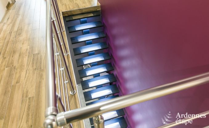 Vakantiehuis met binnenzwembad, sauna en spellen in Paliseul voor 14 personen in de Ardennen