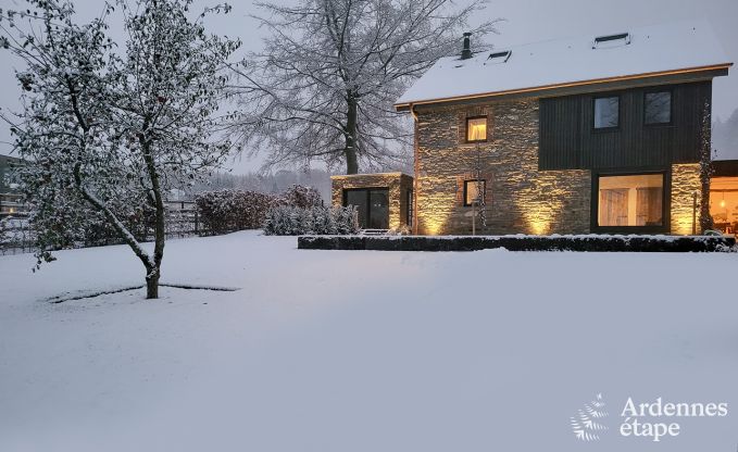 Luxe villa in Recht voor 8 personen in de Ardennen