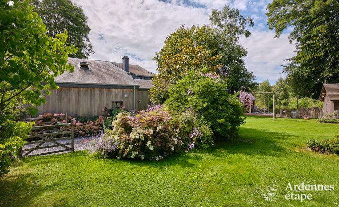 Gezellig cottage voor 4 personen in Redu met tankuzzi (hottub), overdekt terras en privtuin