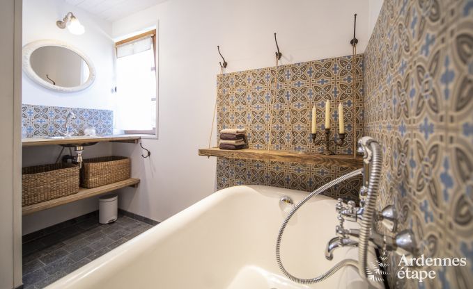 Gezellig cottage voor 4 personen in Redu met tankuzzi (hottub), overdekt terras en privtuin